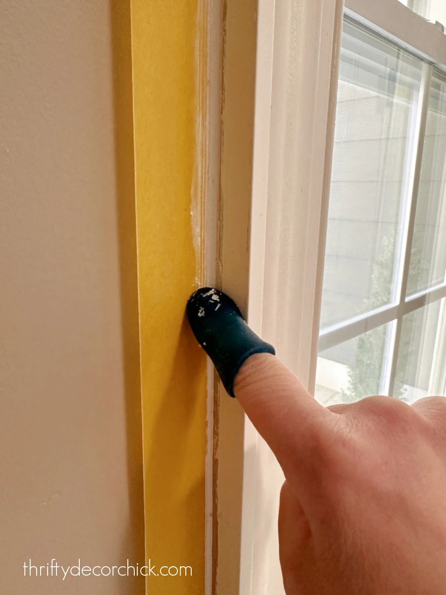 caulking tool for finger